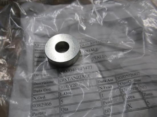 46743477 Afstandstuk