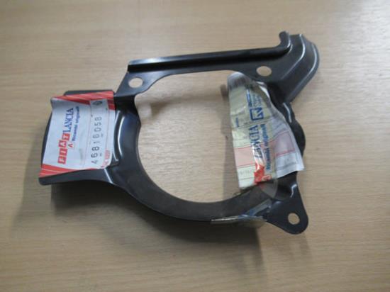 46816058 Bescherming remmen voorzijde rechts