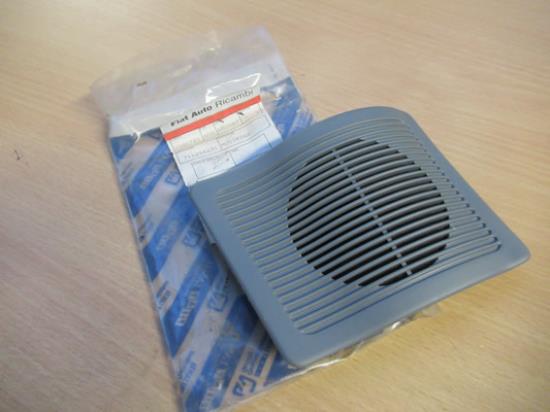 716254631 Speakerkap rechterzijde