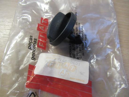 716808631 Plug linkerzijde