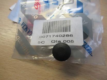 71740286 Plug kofferbak