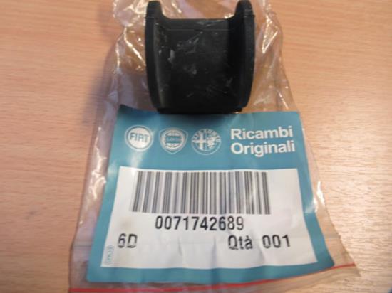 71742689 Rubber stabilisatorstang vering voorzijde