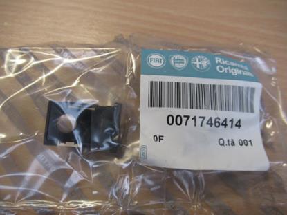 71746414 Simkaart houder