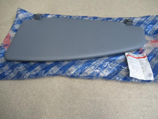 735294018 Zonneklep linkerzijde