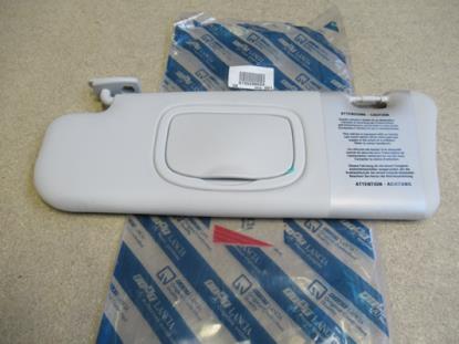 735296624 Zonneklep linkerzijde