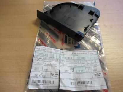 735313431 Plug achterklep