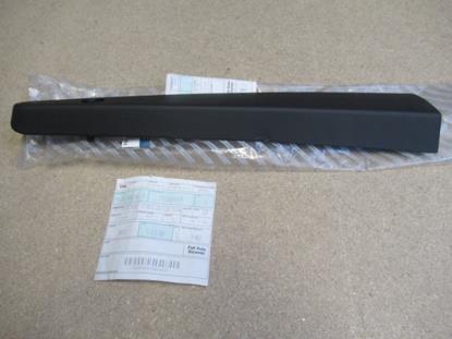 735314189 Sierstuk rechterzijde achterbumper