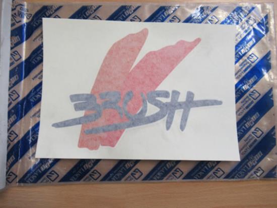 735315812 Embleem linkerzijde