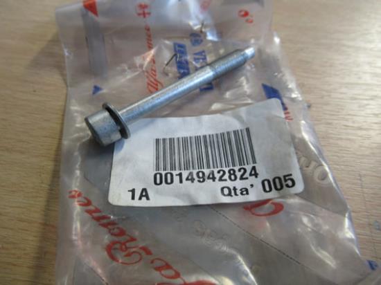 14942824 Bout met ring