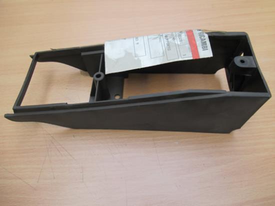 180572780 Sierstuk asbaksteun