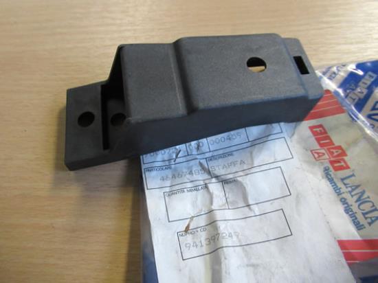 46467485 Beugel zekeringkast