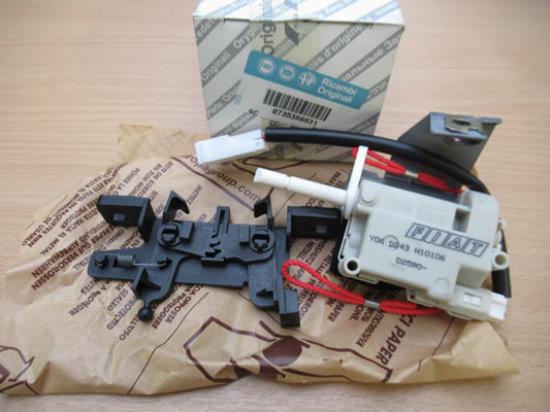 735398831 Motor voor slot handschoenkastje