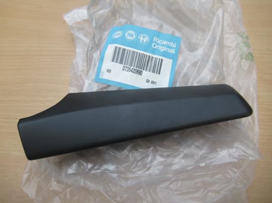 735420690 Sierstuk spiegel linksvoor binnenzijde voertuig