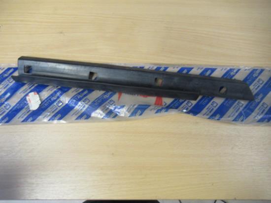 46720352 Geleider dak rechts