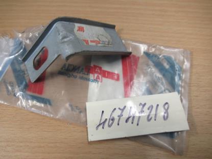 46747218 Beugel voorscherm linkerzijde