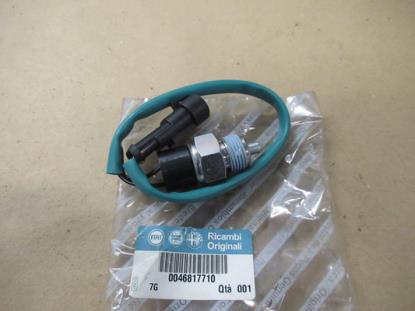 46817710 Achteruitrijschakelaar