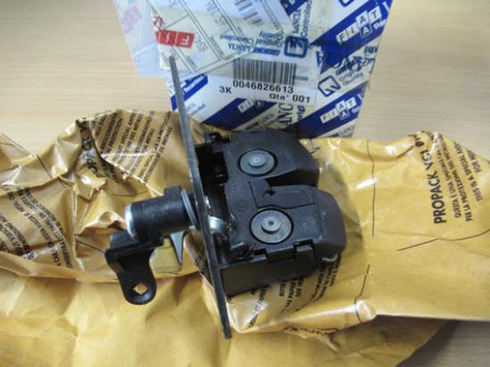 46826613 Slotplaat achterklep