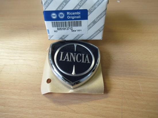 51813712 Embleem grille voorzijde