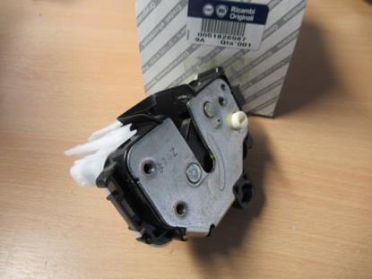 51826987 Slot linker achterzijde