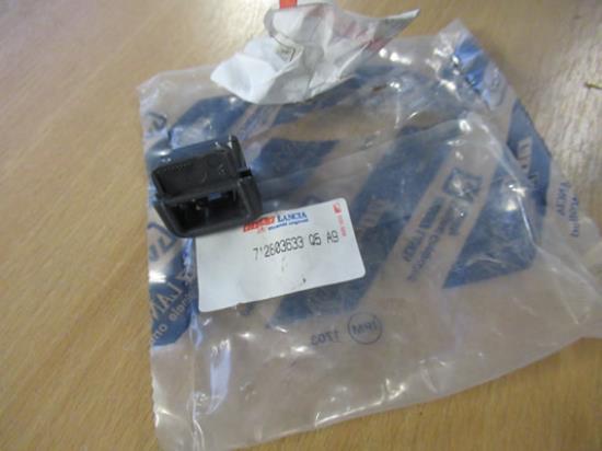 712803633 Geleiding drukslot binnenzijde voertuig