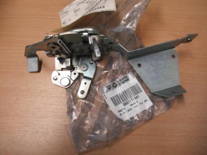 7777841 Slot linker voorzijde