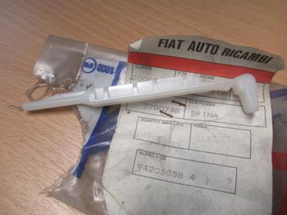 7780748 Stift Carello