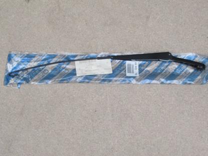 46528462 Ruitenwisserarm voorzijde