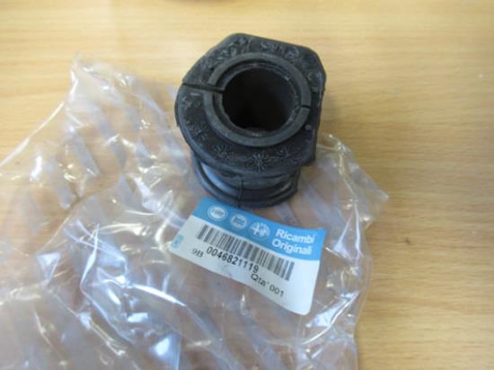 46821119 Stabilisatorstangrubber voorzijde