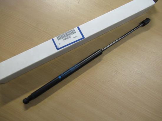 46830389 Gasveer achterklep 470MM