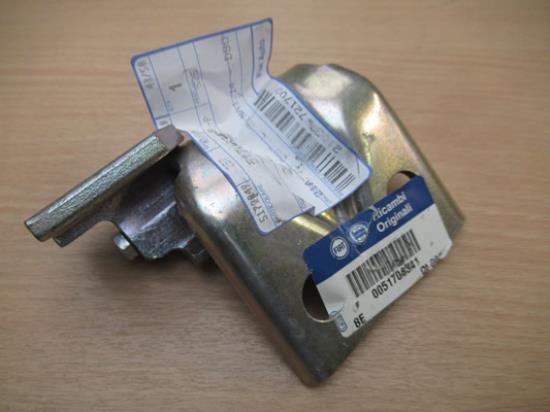 51706341 Scharnier deuren rechts