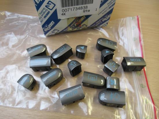 71734838 Bedieningsknoppen set