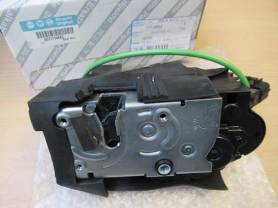 71734862 Slot deur linker voorzijde