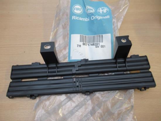 71748281 Houder 1.3 MJTD