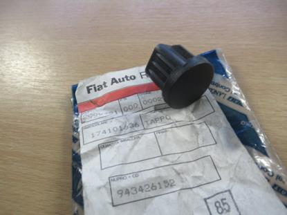 174101636 Plug voorstoelen