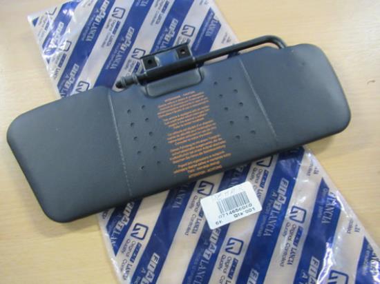 714656080 Zonneklep rechterzijde