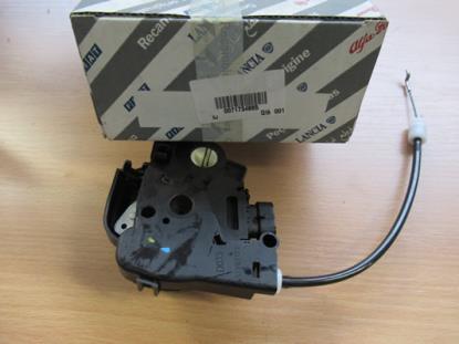 71734865 Slotbehuizing linker voorzijde