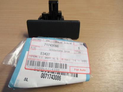 71743086 Greep dashboardvak