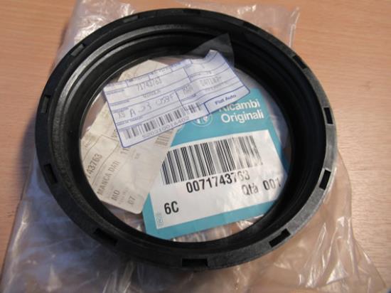 71743763 Ringmoer benzinetank