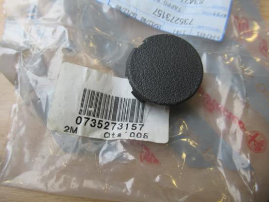 735273157 Interieur plug rechterzijde