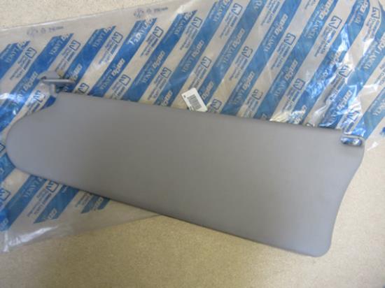 735273653 Zonneklep rechterzijde