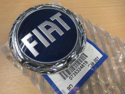 735324819 Embleem grille