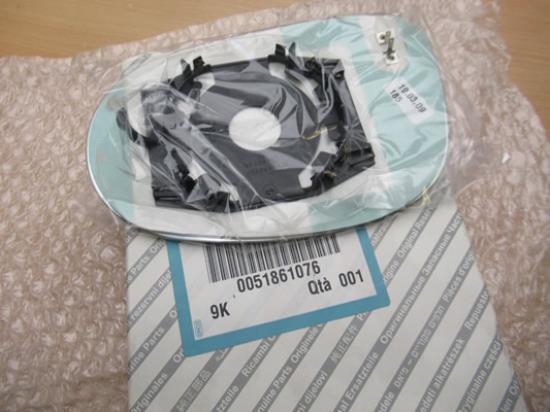 51861076 Spiegelglas rechterzijde