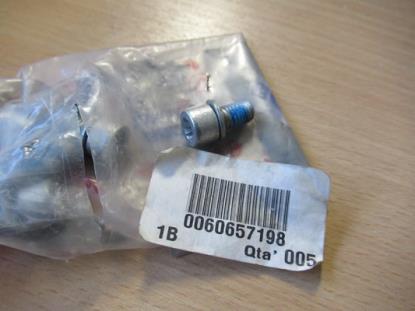 60657198 Bout met ring