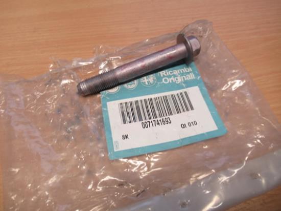 71741693 Bout draagarm M14x90