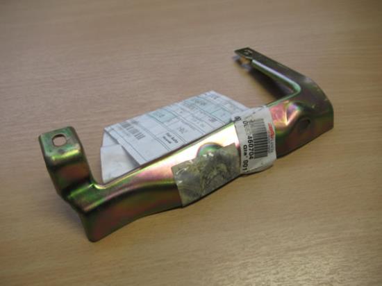 82460704 Beugel mistlamp linkerzijde