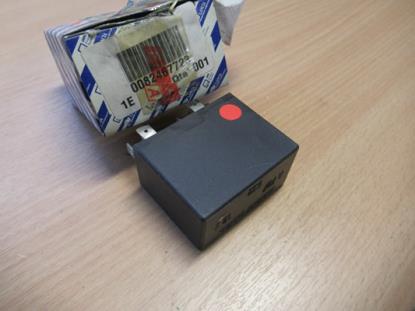 82467723 Relais centrale deurvergrendeling