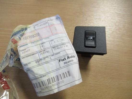 181980280 Raamschakelaar rechterzijde