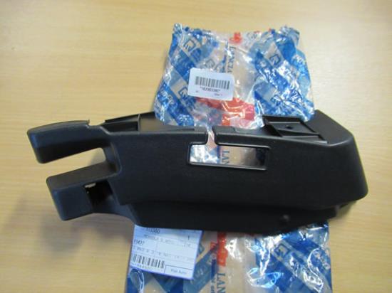 182003380 Beugel hoedenplank rechterzijde