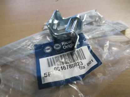 46785023 Scharnier achterklep