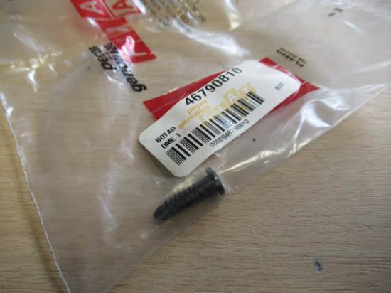 46790810 Schroef deur voorzijde